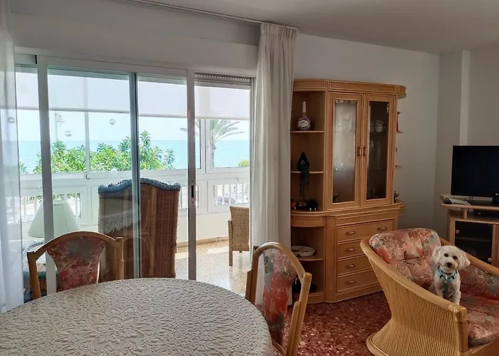شقة Beautiful Beachfront