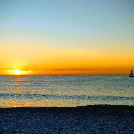 Διαμέρισμα Beautiful Beachfront
