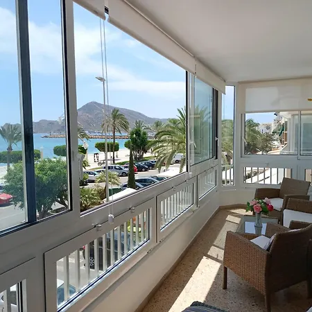 Beautiful Beachfront Appartement Altea